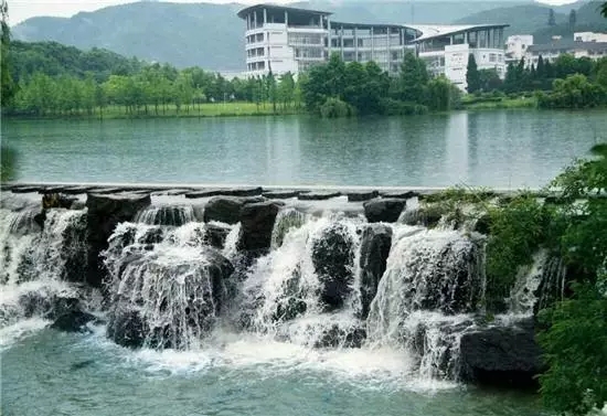 除甲醛加盟不要擔(dān)心，用心做好創(chuàng)業(yè)中的每件事