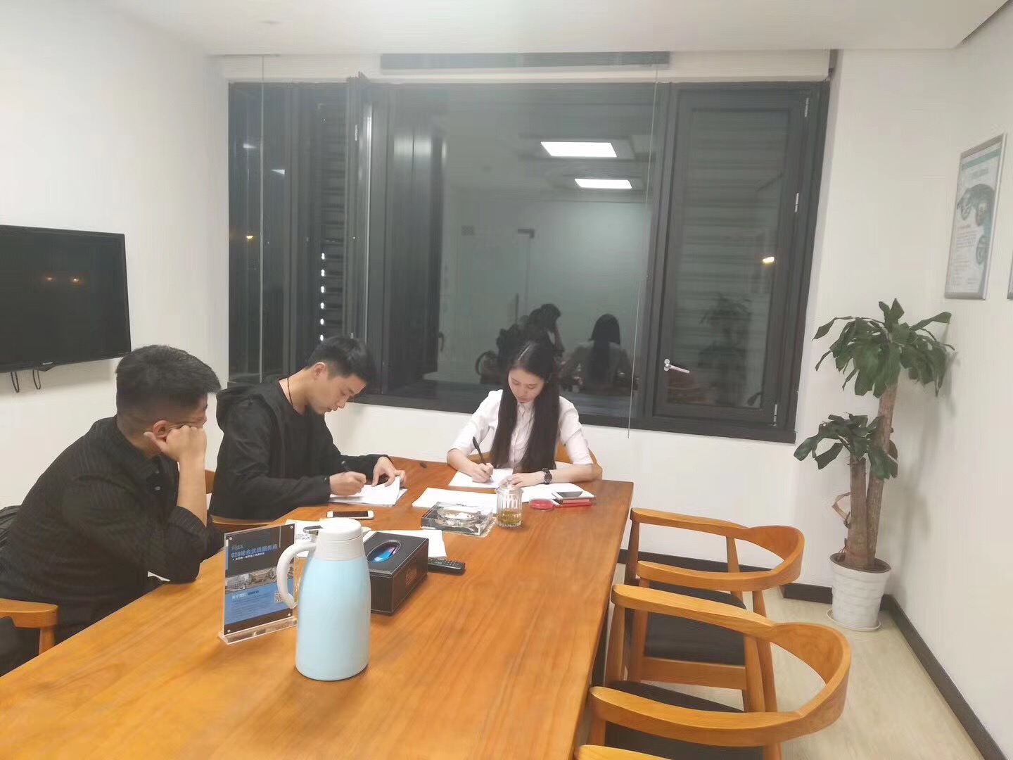 熱烈祝賀馬總、張總簽約創(chuàng)綠家亳州縣級(jí)代理！
