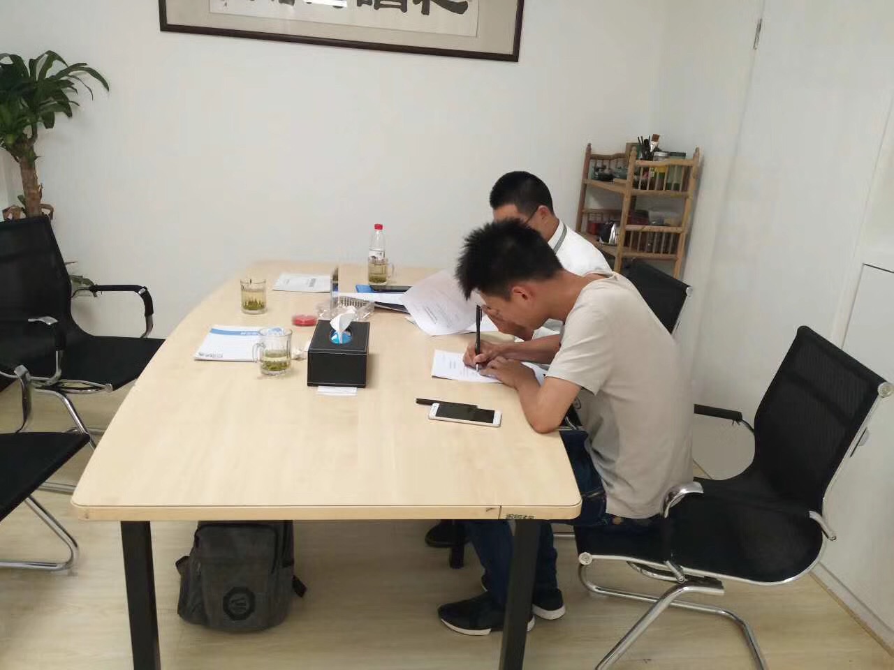 熱烈祝賀李總簽約創(chuàng)綠家杭州市區(qū)級(jí)代理！