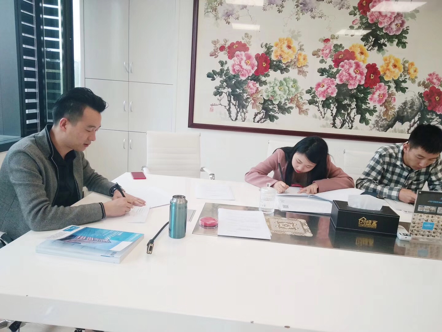熱烈祝賀錢總簽約創(chuàng)綠家浙江省縣級市代理！