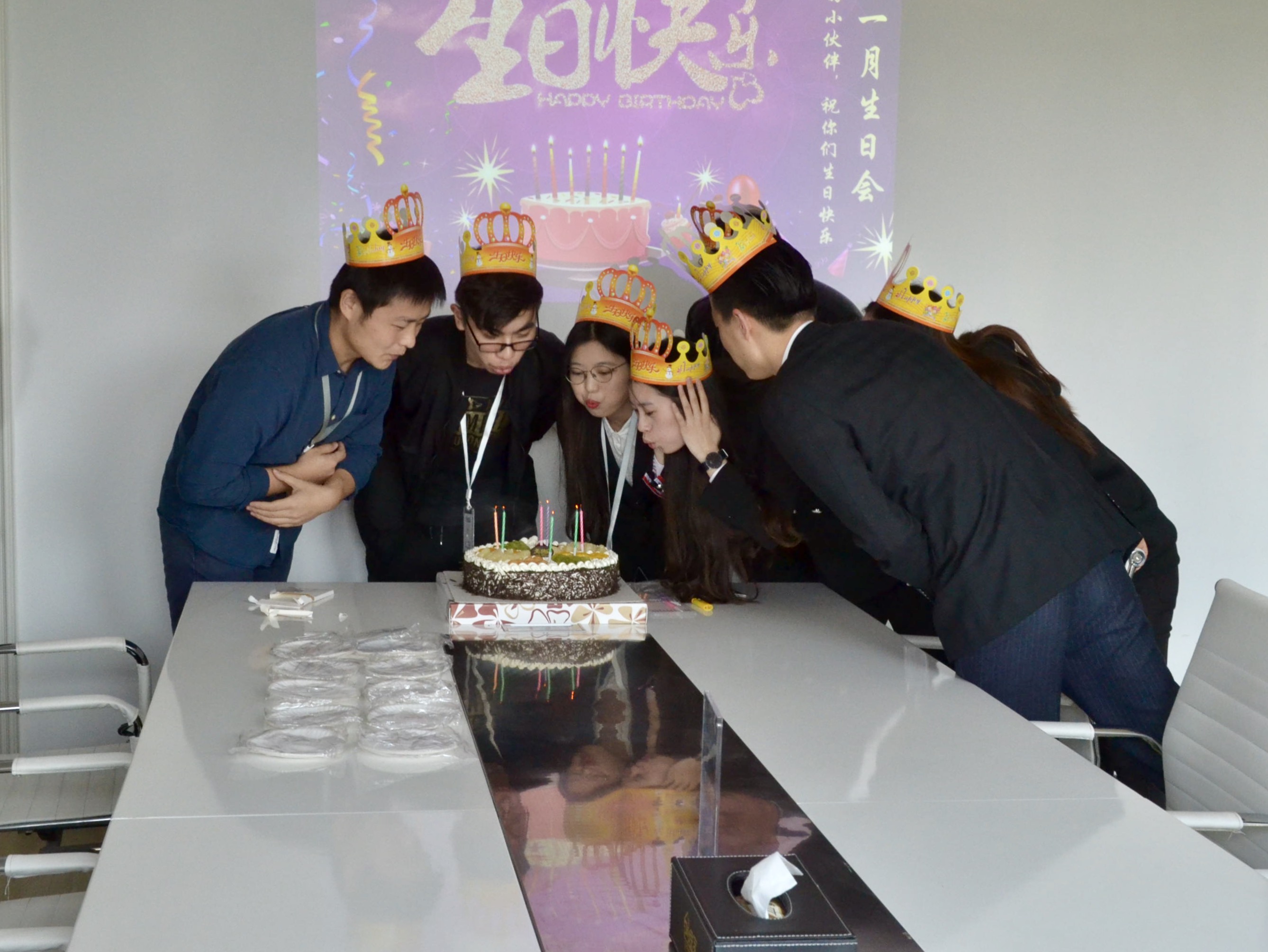 【11月生日會】壽星們希望各位小伙伴照顧好自己的身體哦！