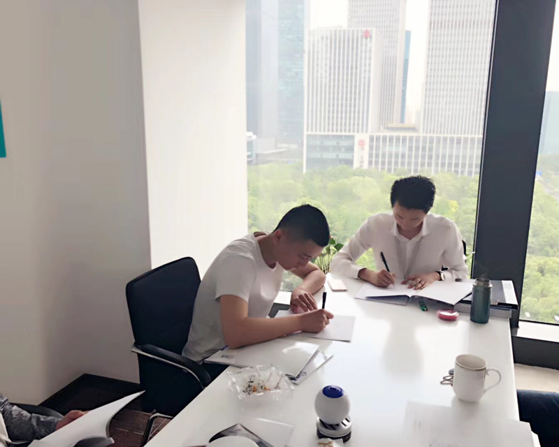 熱烈祝賀厲總團(tuán)隊(duì)簽約創(chuàng)綠家徐州市區(qū)級(jí)代理！