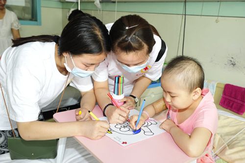 室內(nèi)甲醛超標(biāo)怎么辦？為了快樂(lè)暑假，父母必須這么做！