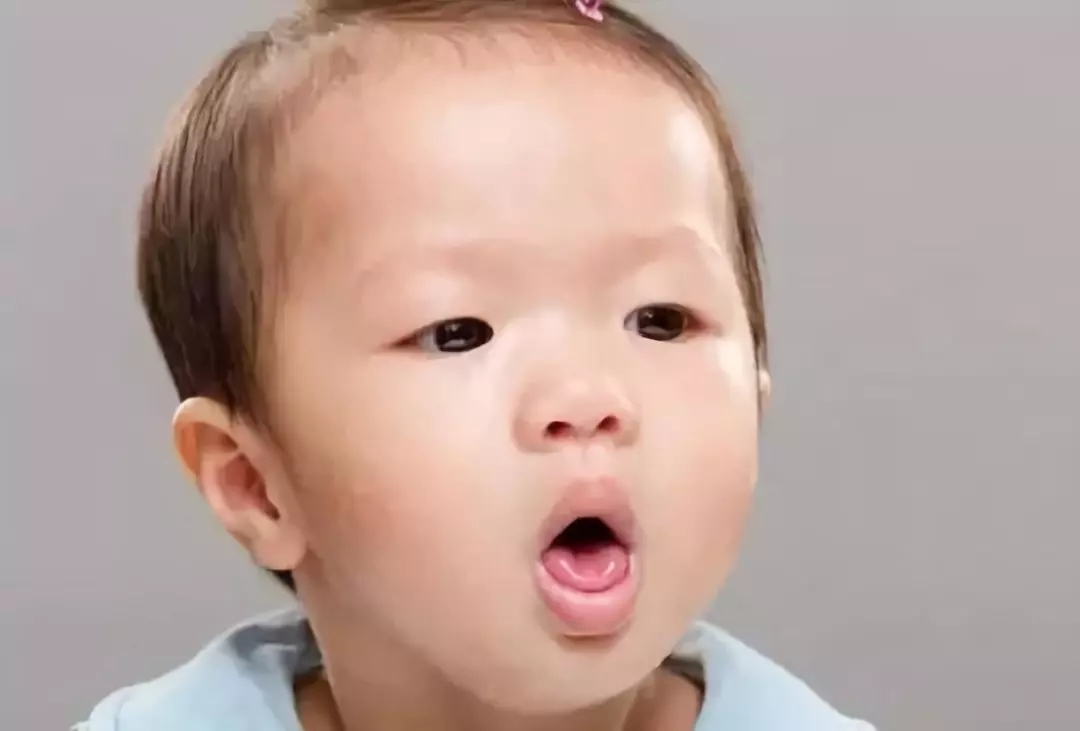 4歲男孩和媽媽辦“婚禮”，真相令人淚崩！