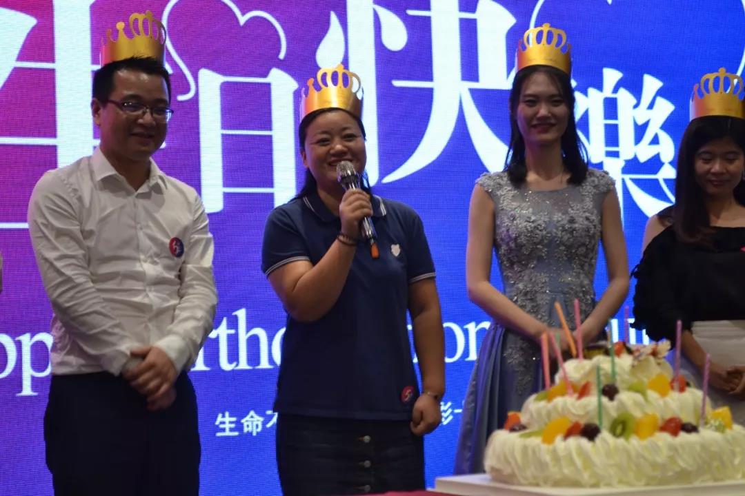 創(chuàng)綠家環(huán)保2018年中工作會(huì)議暨5周年慶典圓滿結(jié)束！