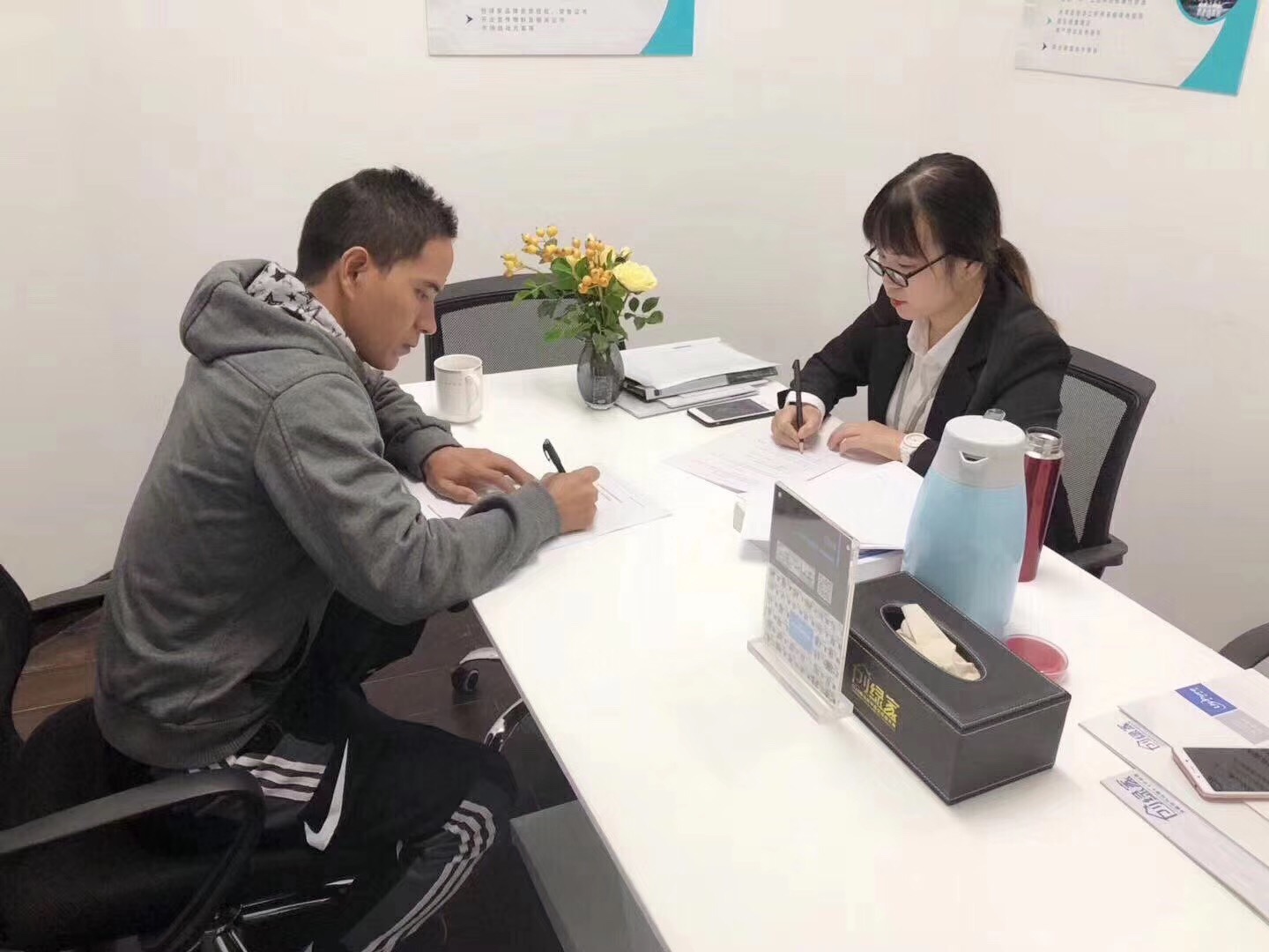 熱烈祝賀陳總簽約創(chuàng)綠家河南省縣級市代理！