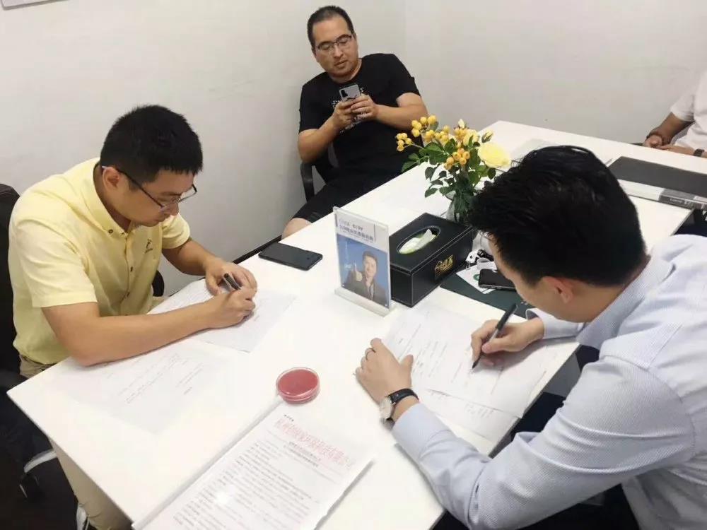 熱烈祝賀湯總簽約創(chuàng)綠家浙江省溫州市區(qū)級(jí)代理！