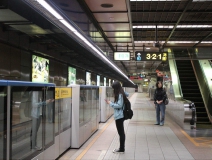 地鐵公交等公共場(chǎng)合空氣污染突出，市民盼望杭州室內(nèi)空氣檢測(cè)機(jī)構(gòu)進(jìn)行檢測(cè)