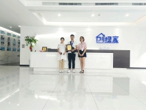 熱烈祝賀段總夫婦簽約創(chuàng)綠家宜昌市區(qū)級代理！