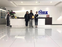 熱烈祝賀斯總夫婦簽約創(chuàng)綠家上海市區(qū)級(jí)代理！